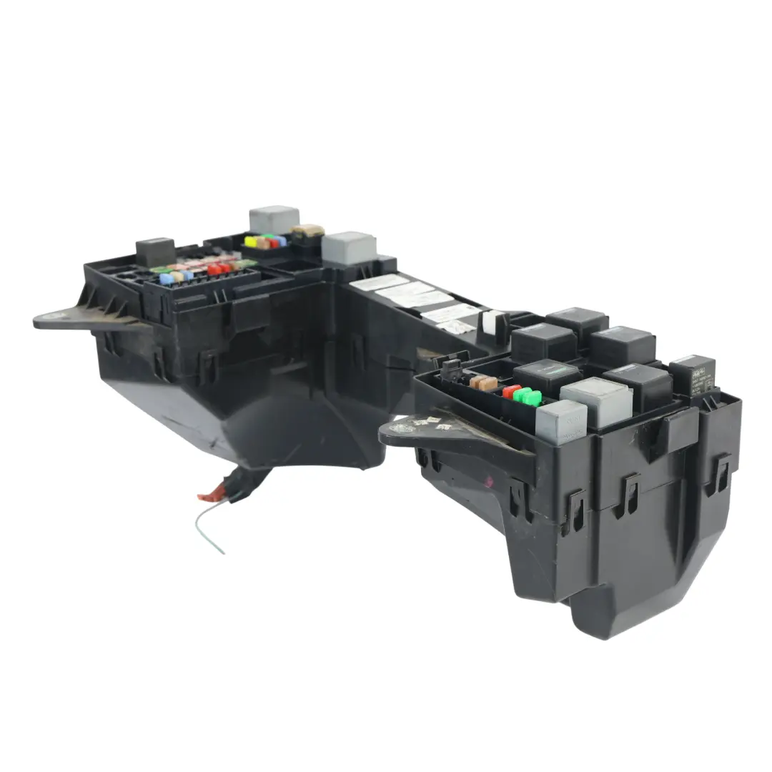 Jaguar XF X250 Boîtier Fusibles Relais Module Commande 2.7 Diesel - SKU 8X2T-14290-VD - Numéro de pièce 8X2T-14290-VD