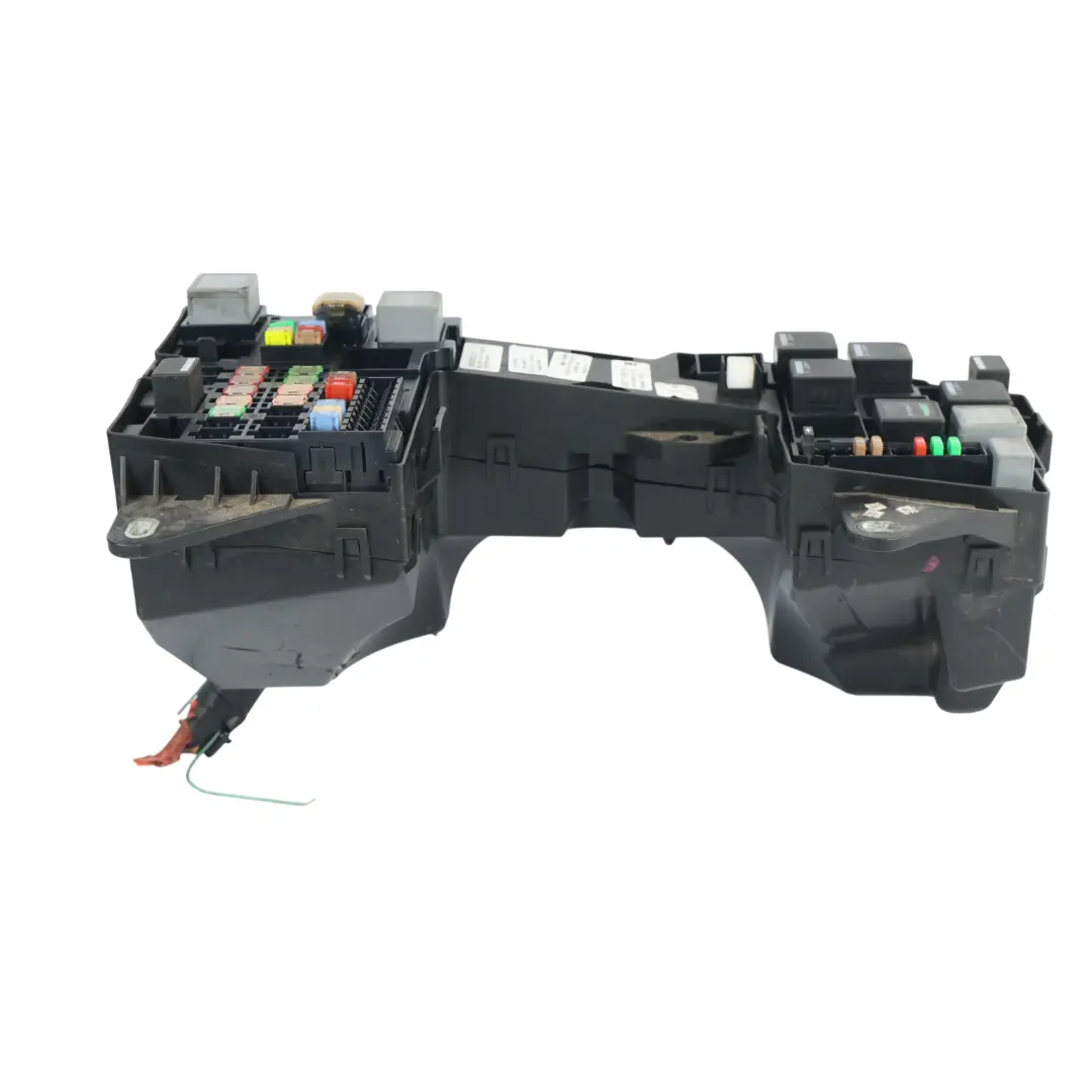 Jaguar XF X250 Fuse Box Relay Control Unit Module 2.7 Diesel - SKU 8X2T-14290-VD - Part number 8X2T-14290-VD