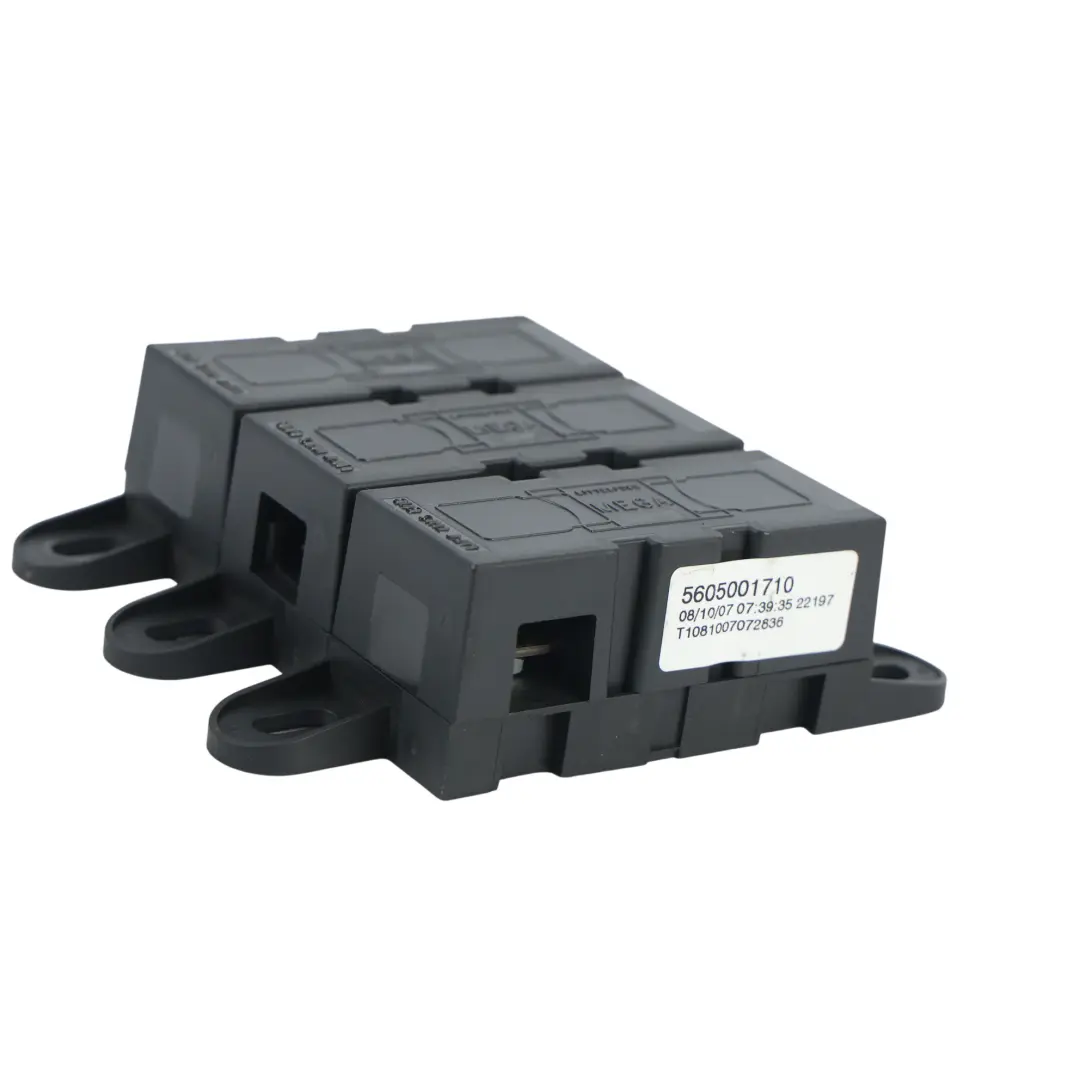 Jaguar XF X250 Boîte Fusibles Borne Batterie 2.7 V6 Diesel - SKU 8X2T-14A005-ZD - Numéro de pièce 8X2T-14A005-ZD