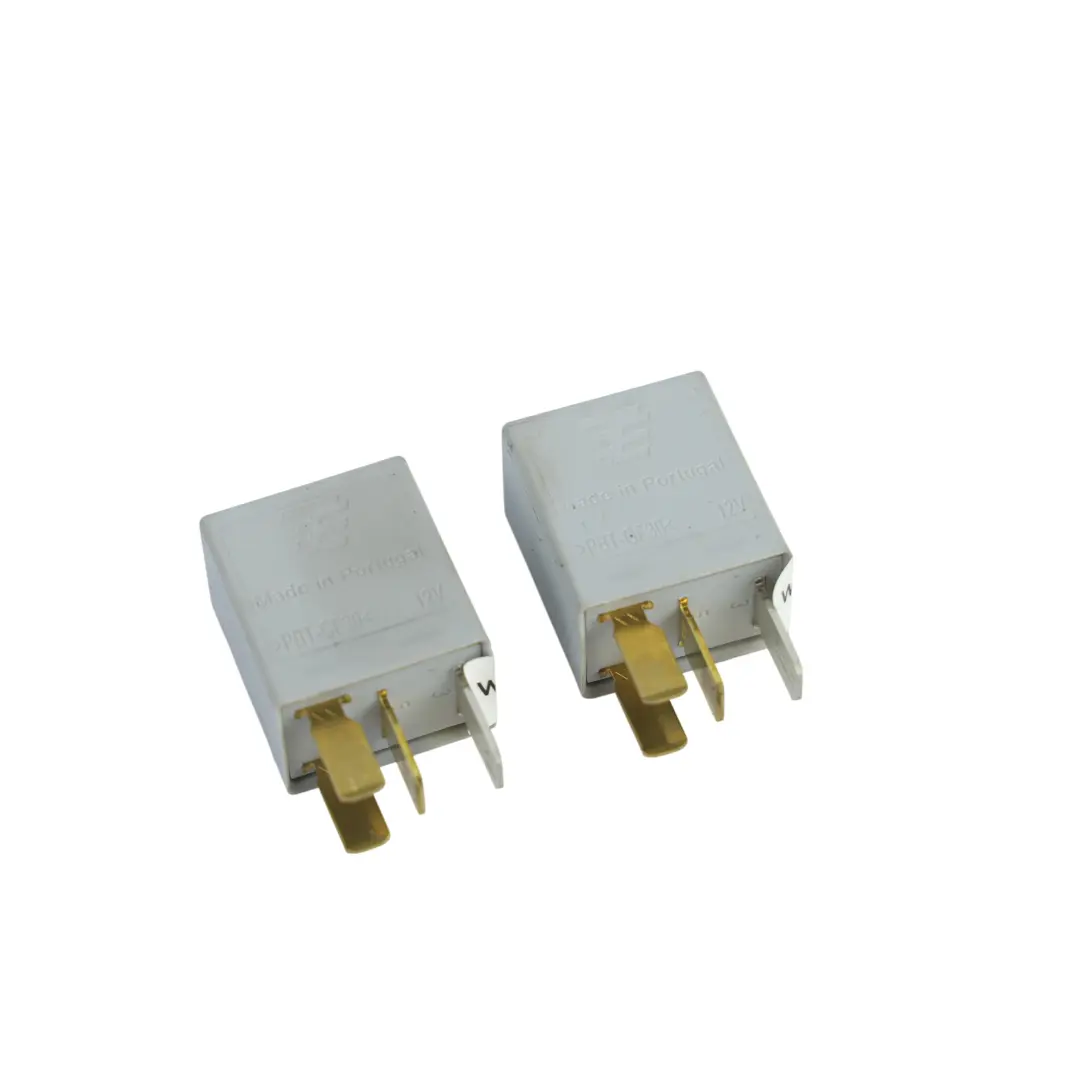 Relais Bosch 4 Pin Set für Toyota Avensis T270 Corolla E12 Verso R2 Auris mit Teilenummer 9008087019 Toyota Avensis T270 Corolla E12 Verso R2 Auris Relais Bosch 4 Pin Set - SKU 9008087019-1 - Teilenummer 9008087019