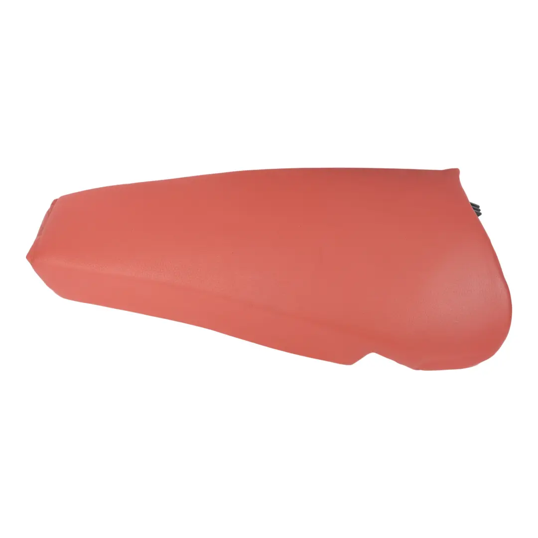Embellecedor Asiento Trasero Izquierdo Rojo Coral 9110947 para BMW E92 con número de pieza 9110925 BMW E92 Embellecedor Asiento Trasero Izquierdo Rojo Coral 9110947 - SKU 9110925-1 - Número de pieza 9110925