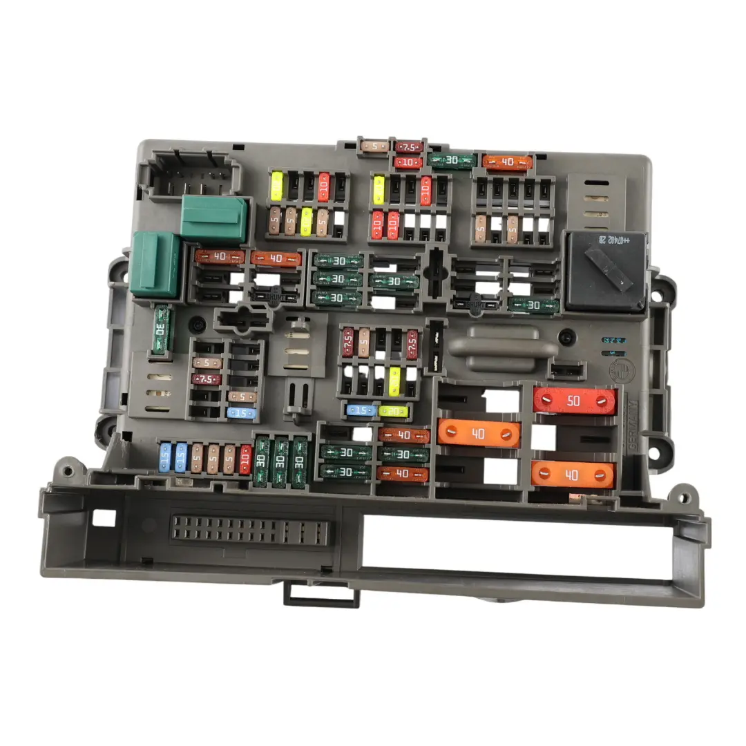 Front Fuse Box Power Distribution to BMW E81 E87 LCI E90 E91 E92 with Part number 9119444 BMW E81 E87 LCI E90 E91 E92 Front Fuse Box Power Distribution - SKU 9119444-1 - Part number 9119444