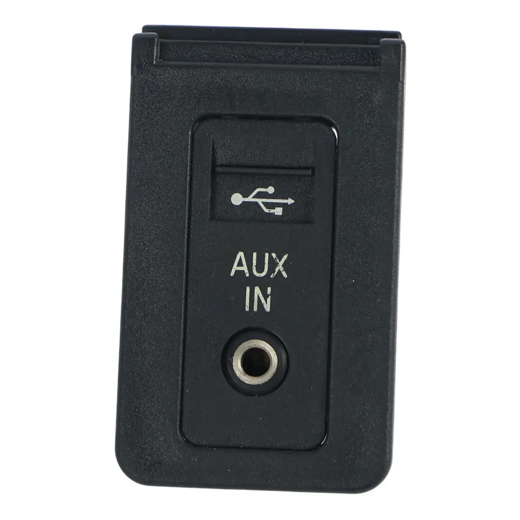 BMW E60 E61 E81 E87 E90 E91 USB AUX In Socket Port Plug 9138402