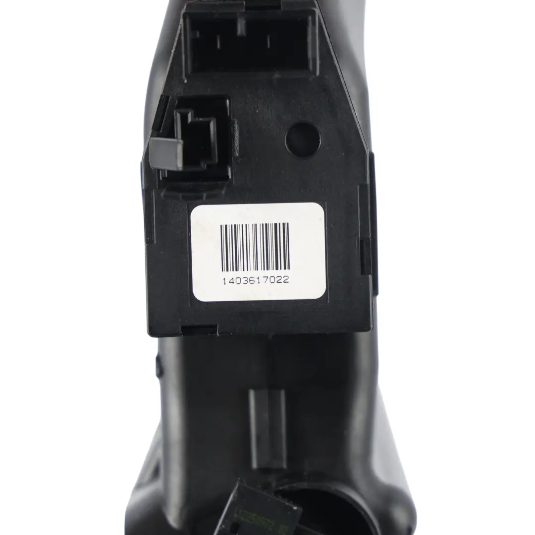 Griglia Presa Aria Riscaldamento Ausiliario Sinistra per BMW F01 F02 con numero di parte 9217987 BMW F01 F02 Griglia Presa Aria Riscaldamento Ausiliario Sinistra - SKU 9217987-1 - Numero di parte 9217987