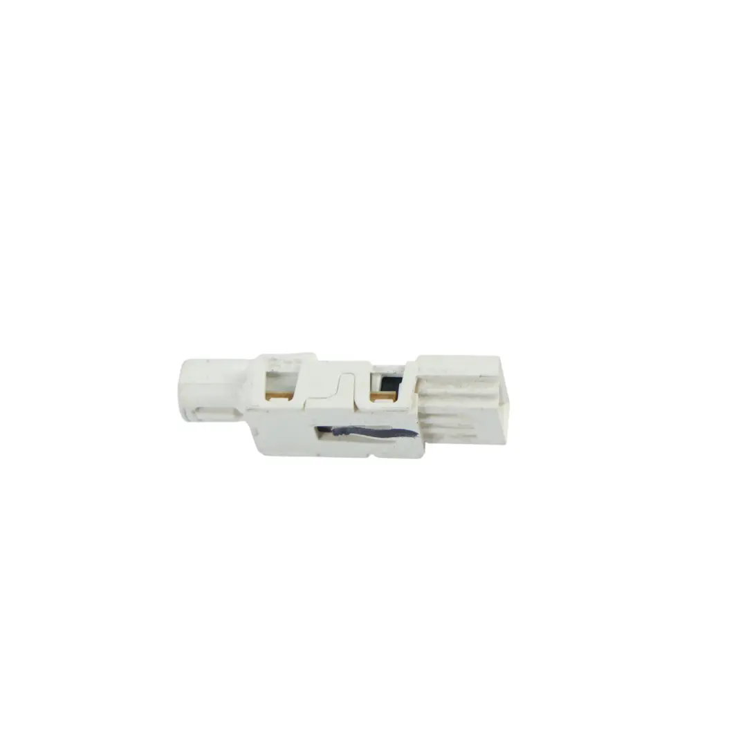 LED Module Loom Harness Connector Plug 520d N47N N47D20C to BMW F10 LCI with Part number 9311188 BMW F10 LCI LED Module Loom Harness Connector Plug 520d N47N N47D20C - SKU 9311188 - Part number 9311188