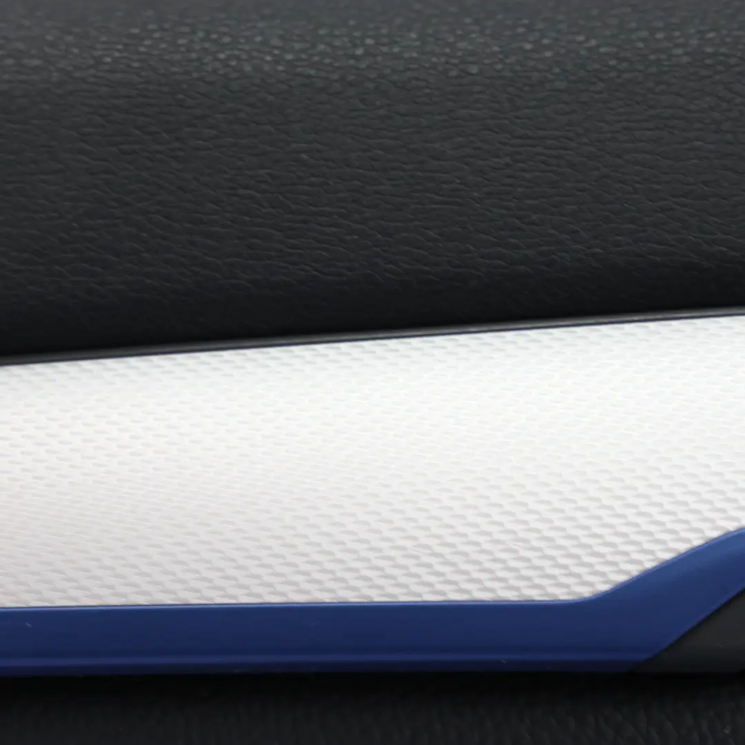 BMW X2 F39 Panel Puerta Embellecedor Trasero Izquierdo Cuero Negro Costura Gris - SKU 9471677 - Número de pieza 9471677