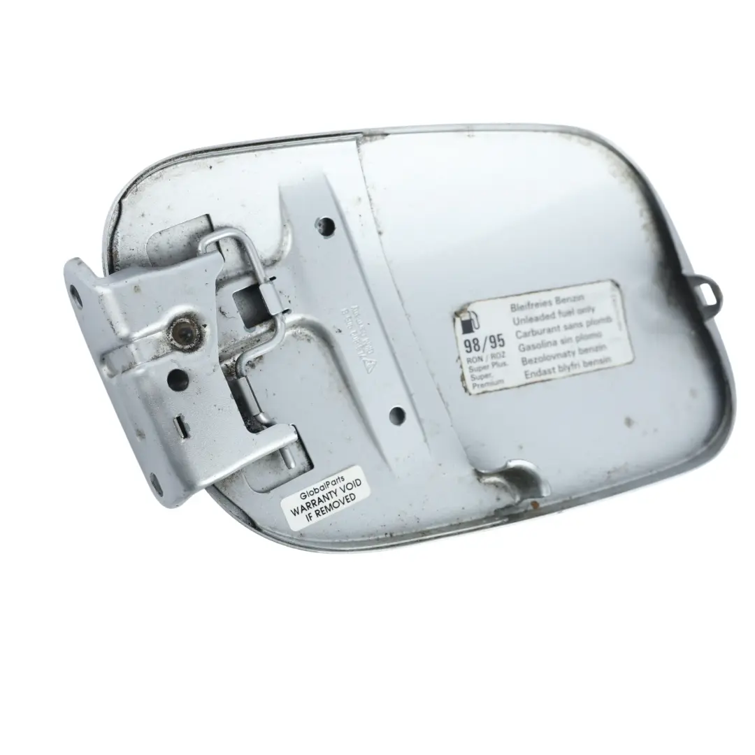 Tapa Depósito Combustible Plata Cristal A7W para Porsche Cayenne 9PA con número de pieza 95550413301 Porsche Cayenne 9PA Tapa Depósito Combustible Plata Cristal A7W - SKU 95550413301-CSM - Número de pieza 95550413301
