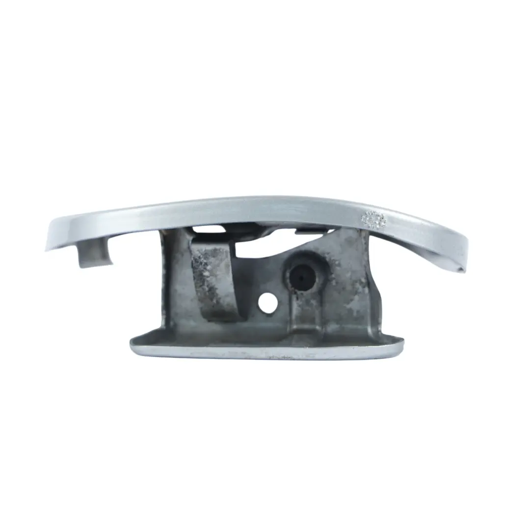 Sportello Carburante Argento Cristallo A7W per Porsche Cayenne 9PA con numero di parte 95550413301 Porsche Cayenne 9PA Sportello Carburante Argento Cristallo A7W - SKU 95550413301-CSM - Numero di parte 95550413301