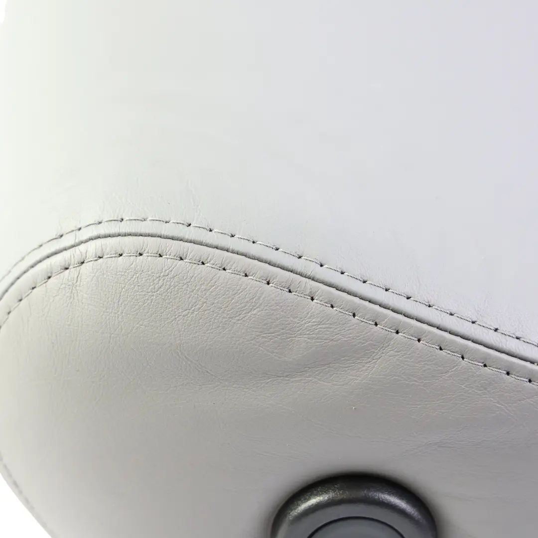 Zagłówek Tylny Lewy Prawy Skóra Biały do Porsche Cayenne 955 9PA o numerze 95552281401 Porsche Cayenne 955 9PA Zagłówek Tylny Lewy Prawy Skóra Biały - SKU 95552281401-1 - Numer Części 95552281401