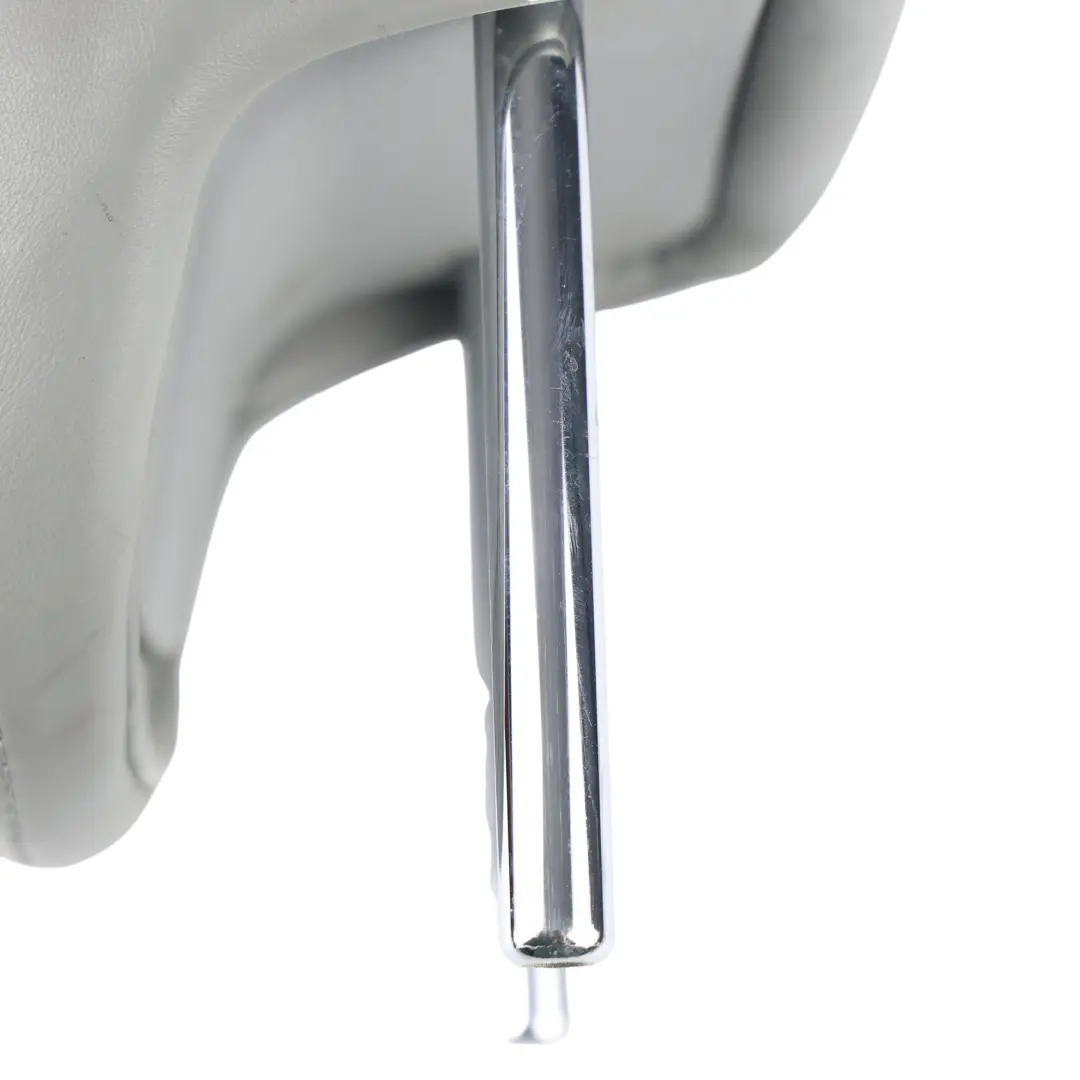 Reposacabezas Trasero Central Cuero Gris Acero para Porsche Cayenne 9PA con número de pieza 95552281801 Porsche Cayenne 9PA Reposacabezas Trasero Central Cuero Gris Acero - SKU 95552281801-1 - Número de pieza 95552281801