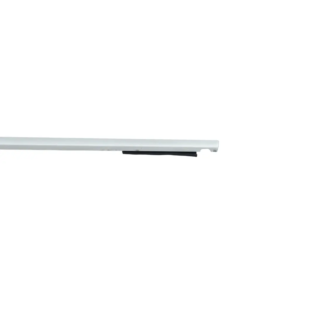 Fensterdichtung Vorne Links Chrom für Porsche Cayenne 9PA mit Teilenummer 95553147700 Porsche Cayenne 9PA Fensterdichtung Vorne Links Chrom - SKU 95553147700 - Teilenummer 95553147700