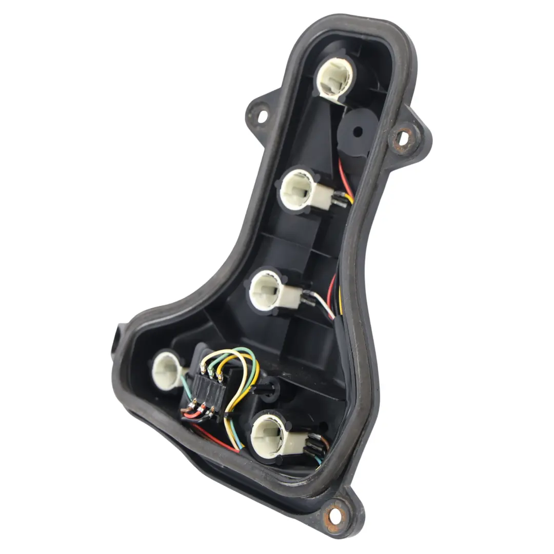 Porsche Cayenne 9PA Porte-Ampoule Feu Arrière Gauche - SKU 95563143700 - Numéro de pièce 95563143700