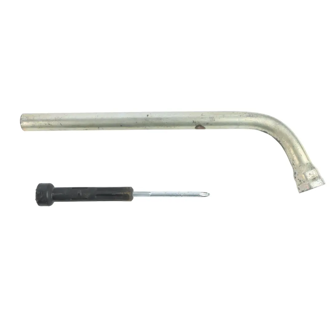 Porsche Cayenne 955 Oczko Holownicze Zestaw Narzędzi Podnośnik 7L0012113 - SKU 95572110200 - Numer Części 95572110200