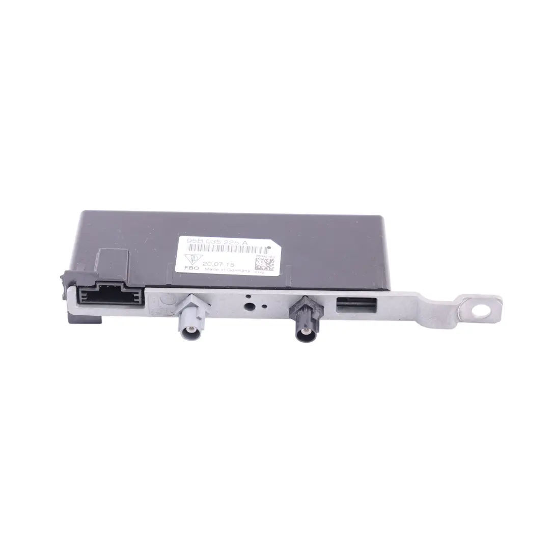 Aerial Antenna Amplifier Unit Module 2.0 TFSI to Porsche Macan 95B with Part number 95B035225A Porsche Macan 95B Aerial Antenna Amplifier Unit Module 2.0 TFSI - SKU 95B035225A-1 - Part number 95B035225A