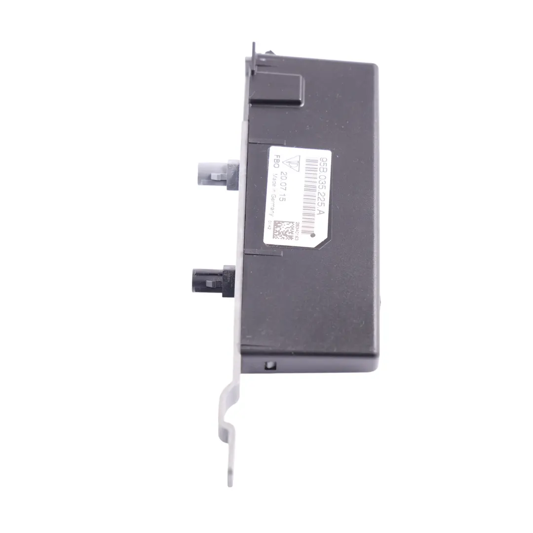 Aerial Antenna Amplifier Unit Module 2.0 TFSI to Porsche Macan 95B with Part number 95B035225A Porsche Macan 95B Aerial Antenna Amplifier Unit Module 2.0 TFSI - SKU 95B035225A-1 - Part number 95B035225A