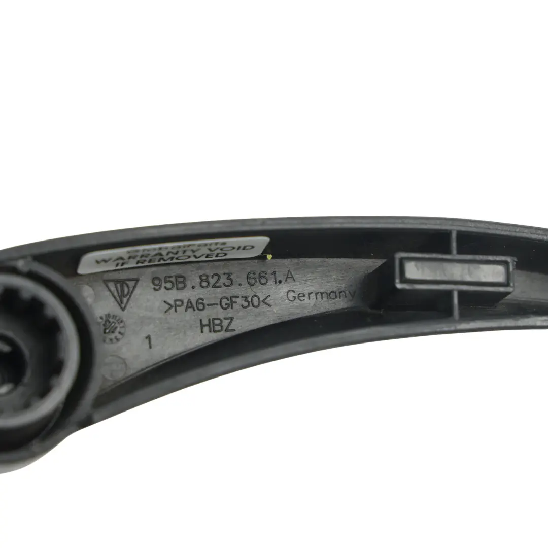 Porsche Macan 95B Poignée Ouverture Capot Moteur - SKU 95B823661A - Numéro de pièce 95B823661A