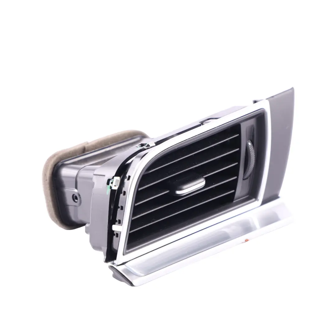 Armaturenbrett Lüftungsgitter Abdeckung Links für Porsche Macan 95B mit Teilenummer 95B857221H Porsche Macan 95B Armaturenbrett Lüftungsgitter Abdeckung Links - SKU 95B857221H - Teilenummer 95B857221H