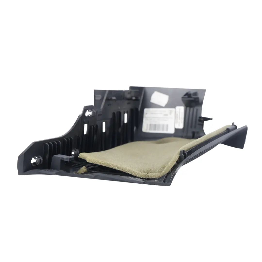 Habillage Montant Coffre Arrière Gauche pour Porsche Macan 95B à propos du numéro de pièce 95B863337 Porsche Macan 95B Habillage Montant Coffre Arrière Gauche - SKU 95B863337 - Numéro de pièce 95B863337