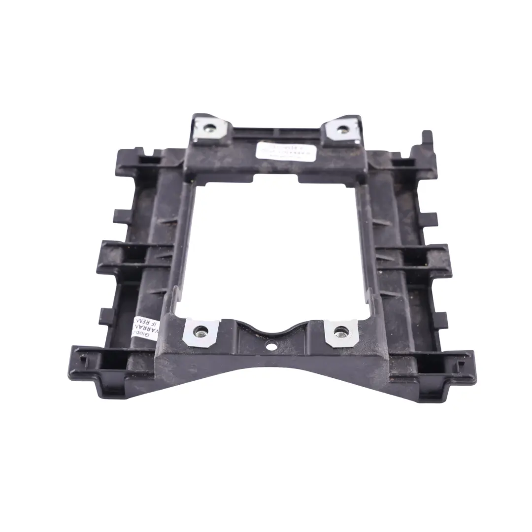 Porsche Macan 95B Soporte Fijación Consola Central - SKU 95B863531 - Número de pieza 95B863531