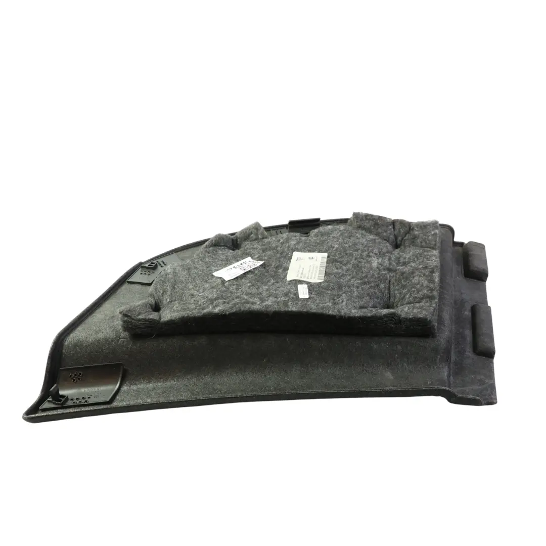 Porsche Macan 95B Hayon Coffre Garniture Gauche - SKU 95B863989 - Numéro de pièce 95B863989