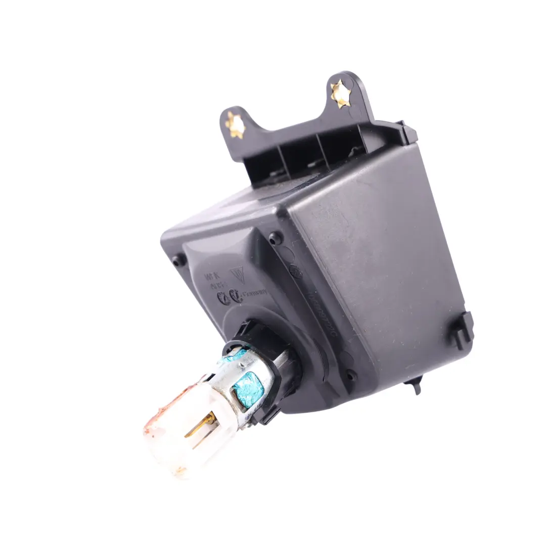 Mittelkonsole 12V Steckdose Rahmen Blende Gehäuse für Porsche Macan 95B mit Teilenummer 95B864132A Porsche Macan 95B Mittelkonsole 12V Steckdose Rahmen Blende Gehäuse - SKU 95B864132A - Teilenummer 95B864132A