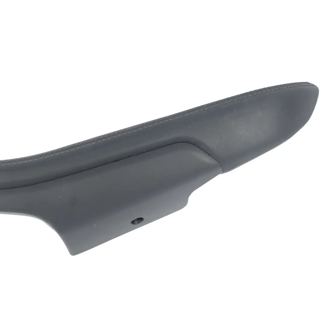 Reposabrazos Panel Puerta Trasera Derecha para Porsche Macan 95B con número de pieza 95B867374A Porsche Macan 95B Reposabrazos Panel Puerta Trasera Derecha - SKU 95B867374A - Número de pieza 95B867374A