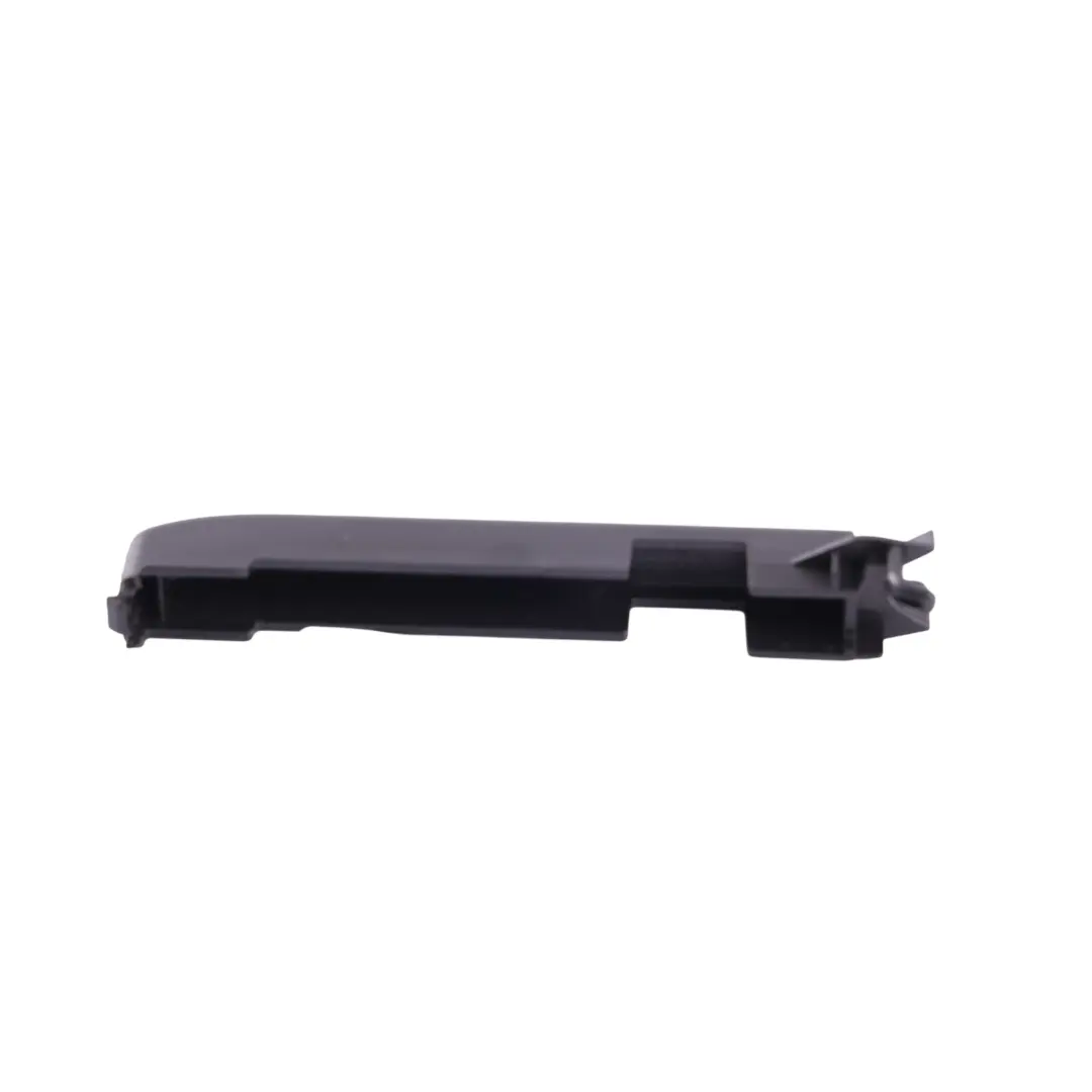Porsche Macan 95B Cache Rail Siège Garniture Arrière Droite - SKU 95B882768A - Numéro de pièce 95B882768A