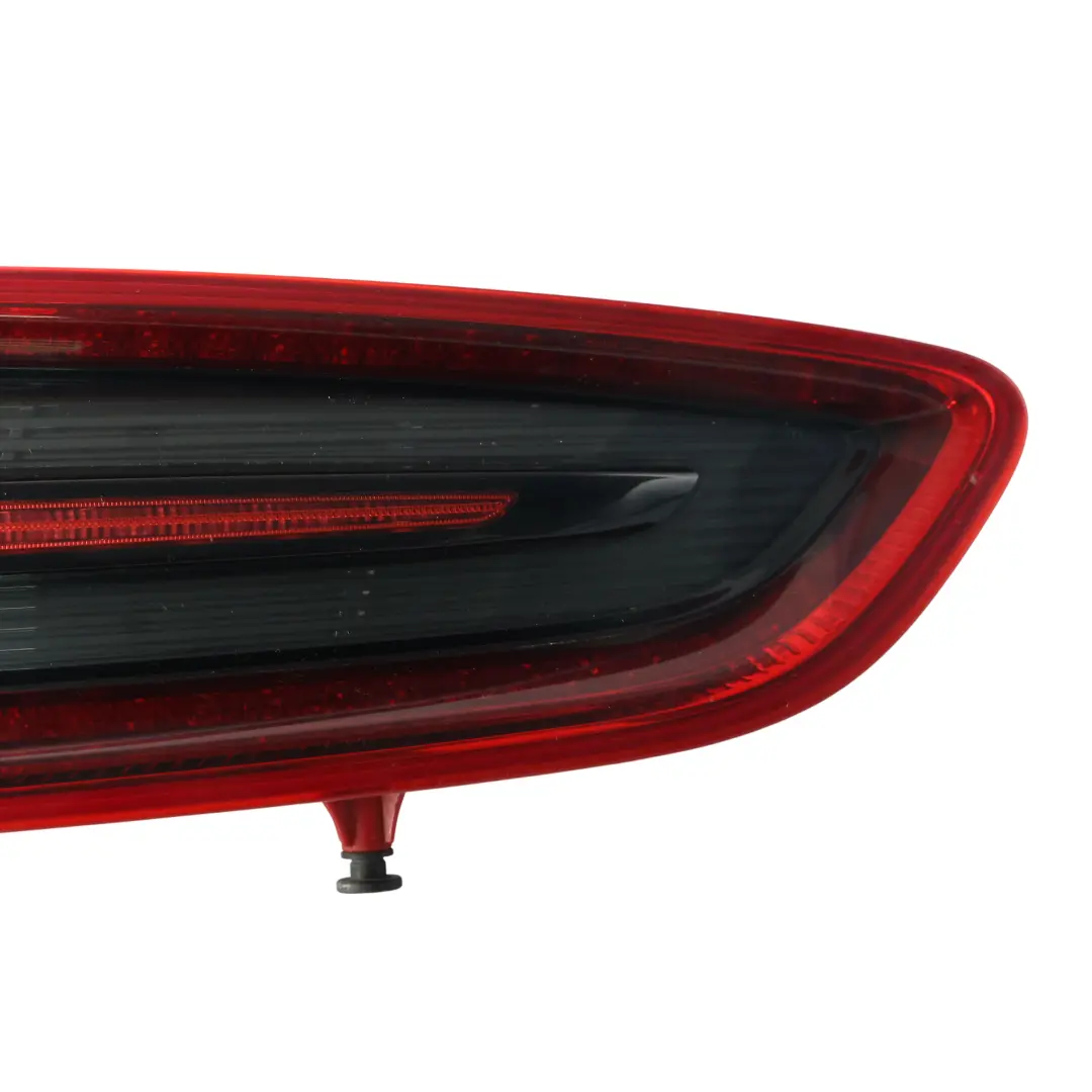 Porsche Macan 95B Luz Trasera Piloto LED Izquierda - SKU 95B945096D - Número de pieza 95B945096D