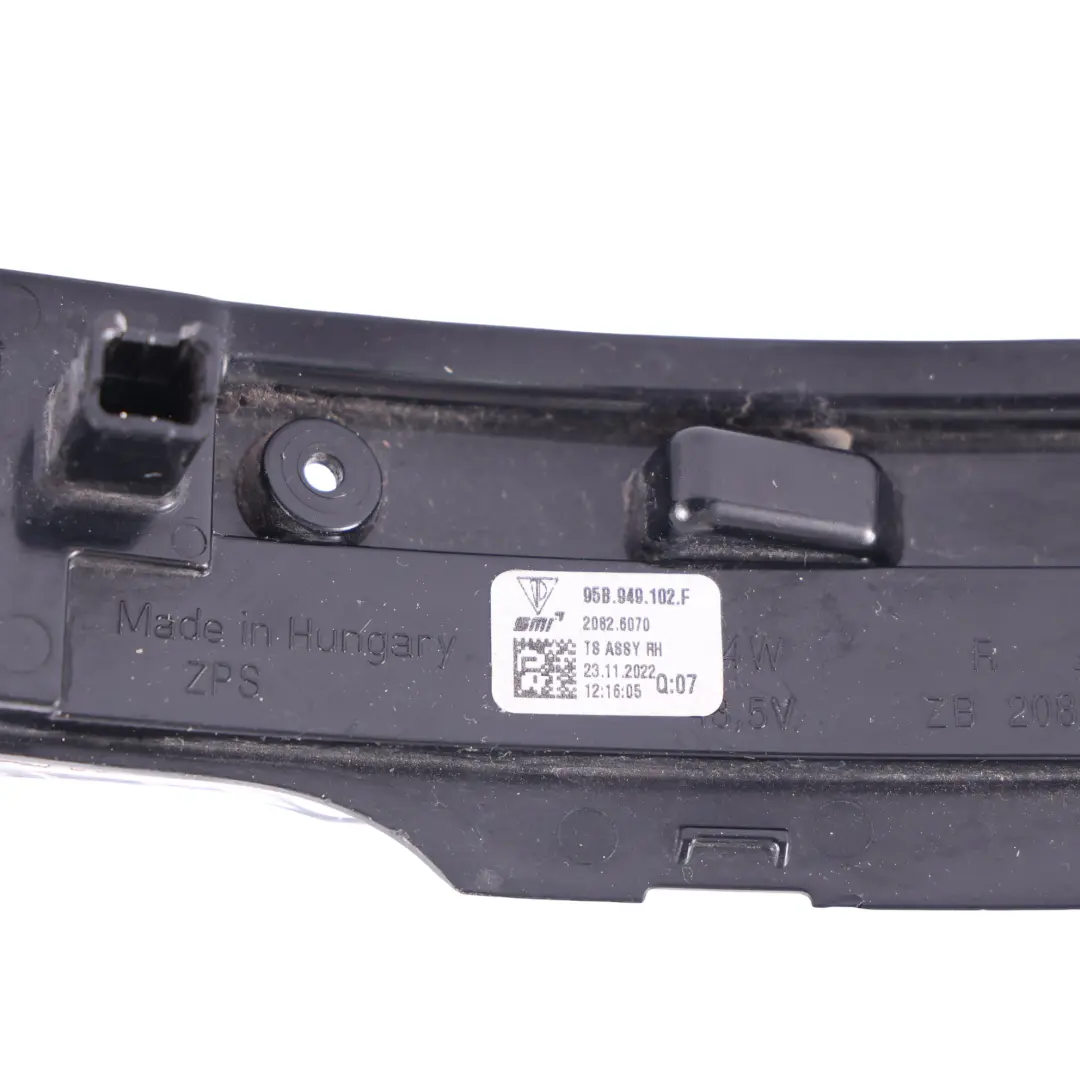 Intermitente Retrovisor Derecho para Porsche Macan 95B con número de pieza 95B949102F Porsche Macan 95B Intermitente Retrovisor Derecho - SKU 95B949102F - Número de pieza 95B949102F