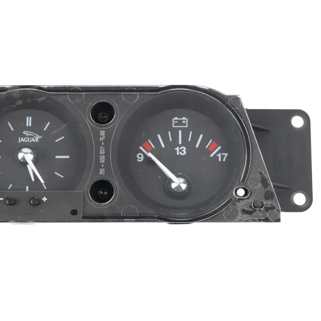 Armaturenbrett Kombiinstrument Automatik Benzin für Jaguar XK8 X100 mit Teilenummer 96JP-10841-B Jaguar XK8 X100 Armaturenbrett Kombiinstrument Automatik Benzin - SKU 96JP-10841-B - Teilenummer 96JP-10841-B