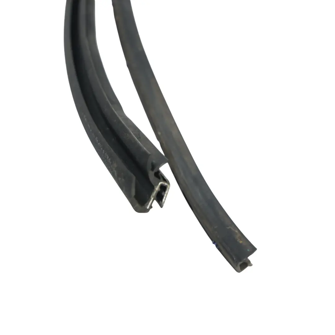 Joint Cadre Porte Fenêtre Avant Droit pour Porsche 718 Boxster 982 à propos du numéro de pièce 98153737803 Porsche 718 Boxster 982 Joint Cadre Porte Fenêtre Avant Droit - SKU 98153737803 - Numéro de pièce 98153737803