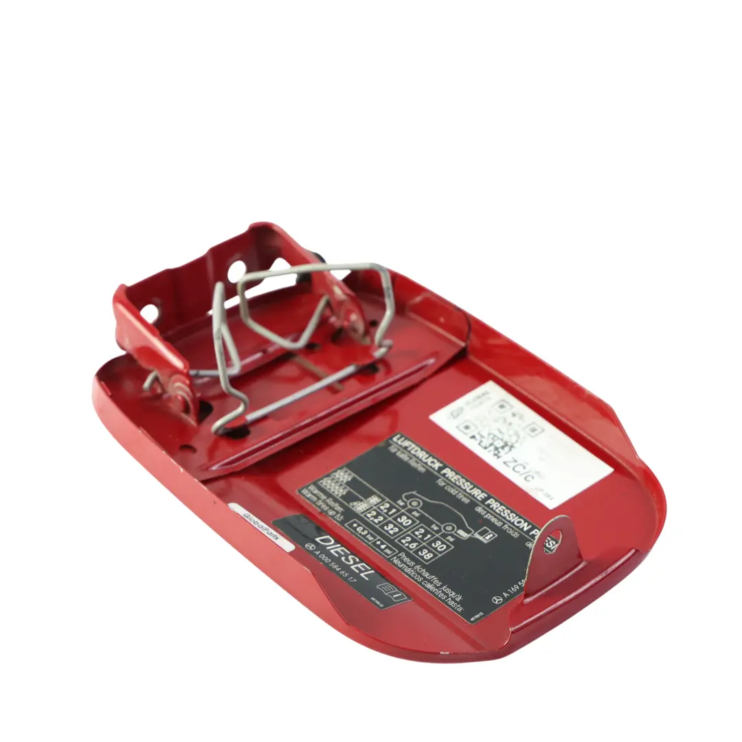 Tankklappe Abdeckung Rot A2117500206 für Mercedes W169 mit Teilenummer A0005846517 Mercedes W169 Tankklappe Abdeckung Rot A2117500206 - SKU A0005846517-JUR - Teilenummer A0005846517