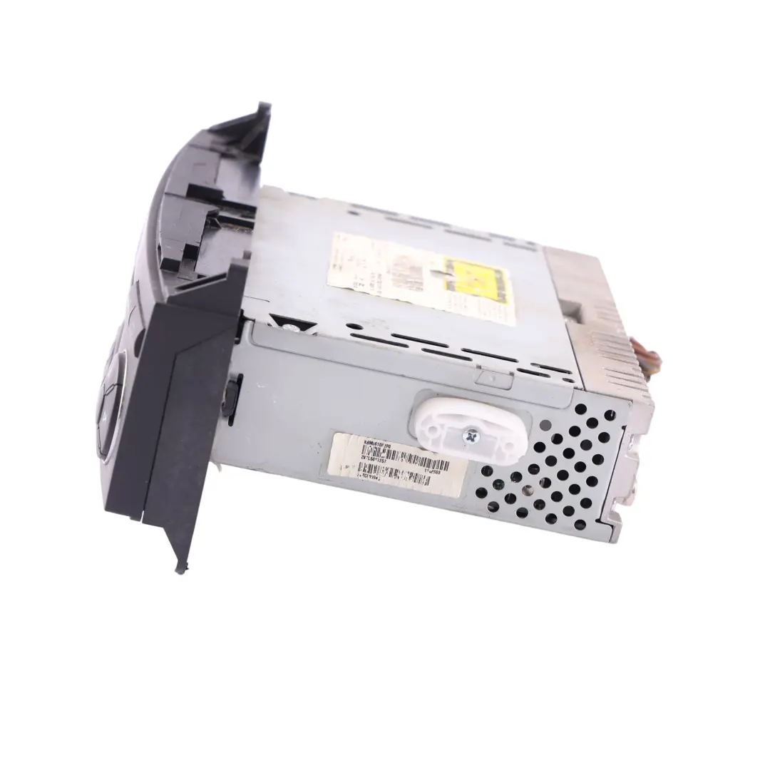 Volkswagen Crafter 2E Autoradio Lecteur CD Unité Centrale - SKU A0048204086 - Numéro de pièce A0048204086