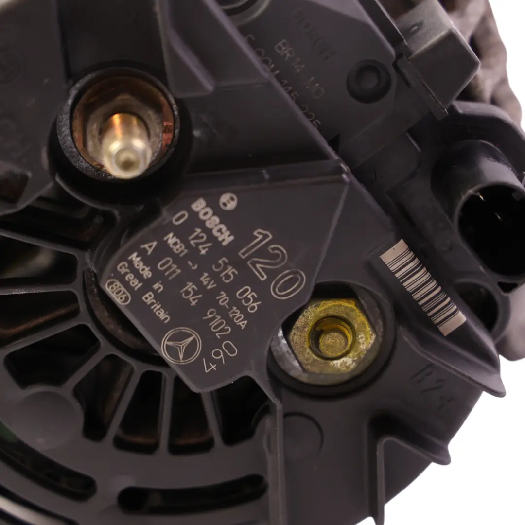 W2011 W220 Alternatore Generatore 14V 120A per Mercedes W163 W203 C209 con numero di parte A0111549102 Mercedes W163 W203 C209 W2011 W220 Alternatore Generatore 14V 120A - SKU A0111549102 - Numero di parte A0111549102