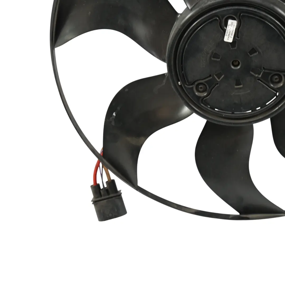 Ventola Radiatore Motore 850W per Mercedes W213 W238 C253 con numero di parte A0999063802 Mercedes W213 W238 C253 Ventola Radiatore Motore 850W - SKU A0999063802-1 - Numero di parte A0999063802