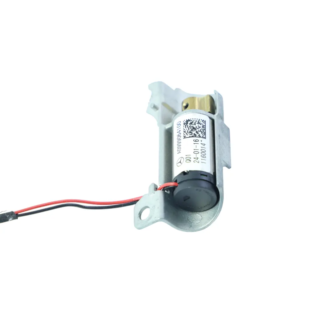 Steering Wheel Vibration Motor Unit to Mercedes W205 W213 X253 W447 with Part number A0999064100 Mercedes W205 W213 X253 W447 Steering Wheel Vibration Motor Unit - SKU A0999064100 - Part number A0999064100
