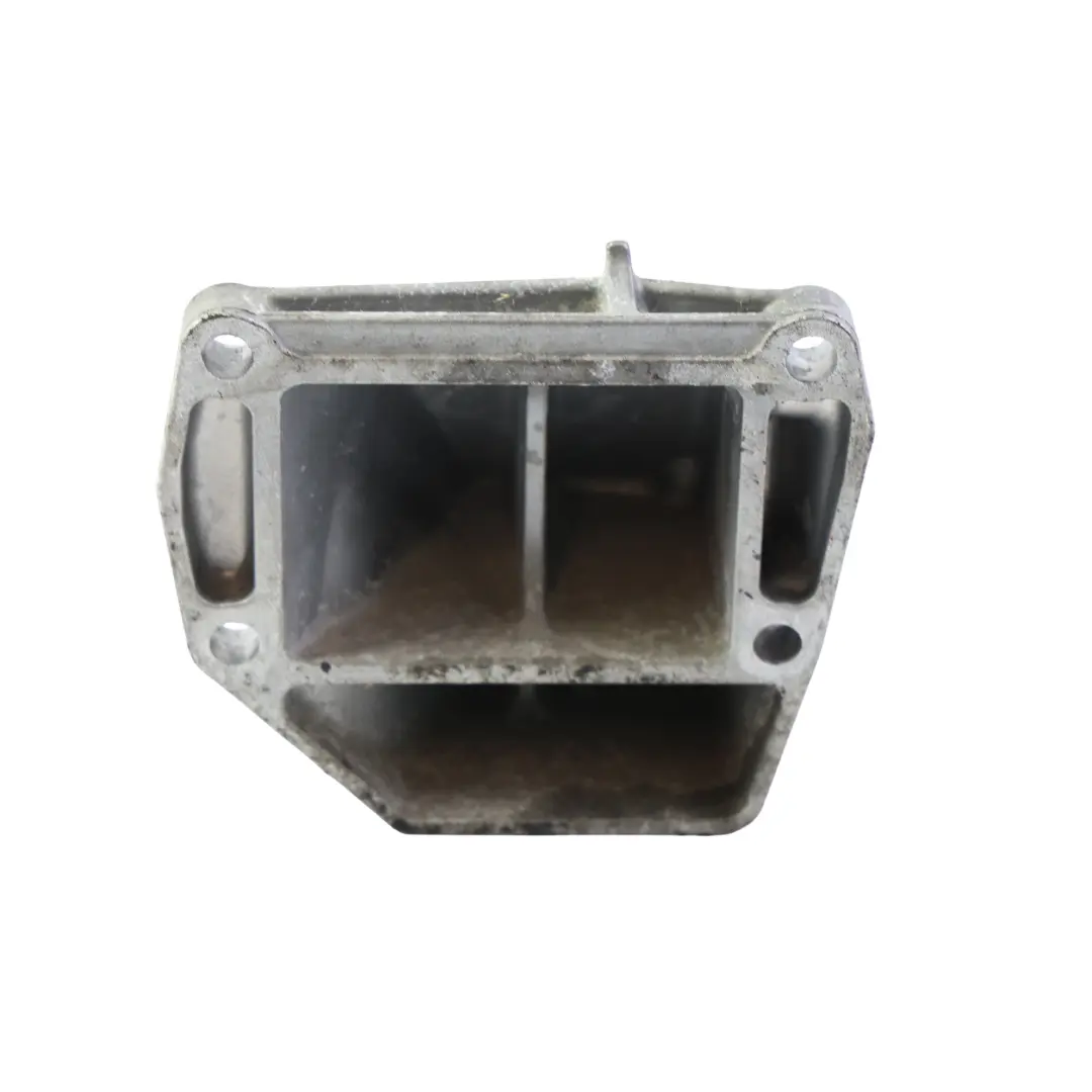 Carrier Bracket Mount Support Right O/S to Mercedes W163 Engine with Part number A1122231204 Mercedes W163 Engine Carrier Bracket Mount Support Right O/S - SKU A1122231204 - Part number A1122231204