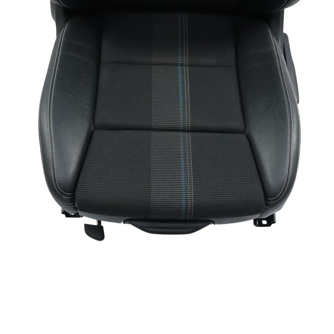 Fotel Przedni Lewy Wnętrze Materiał Skóra Artico Czarny do Mercedes W176 o numerze A1179109500 Mercedes W176 Fotel Przedni Lewy Wnętrze Materiał Skóra Artico Czarny - SKU A1179109500-2 - Numer Części A1179109500