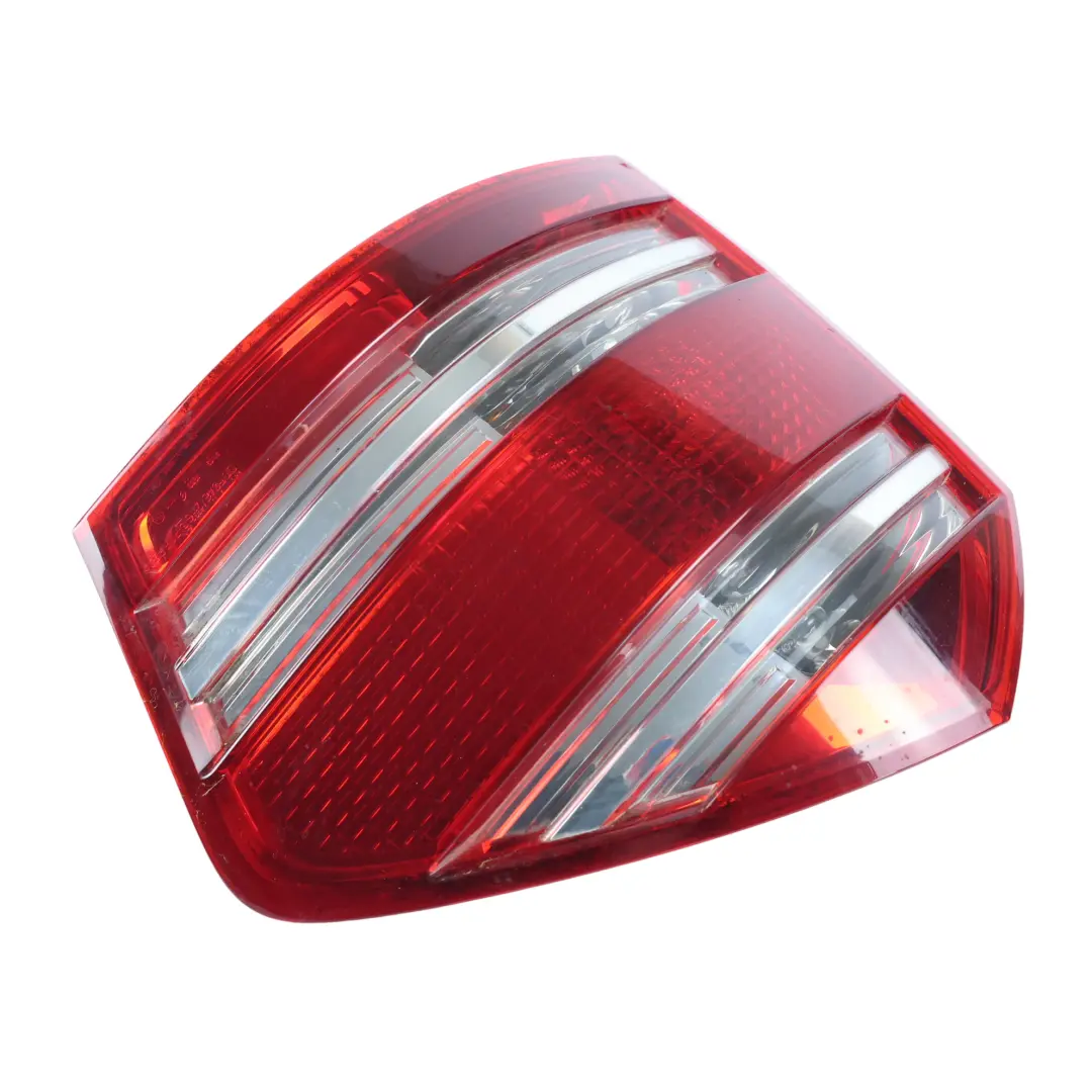 Mercedes GL X164 Feu Arrière Droit Panneau Latéral - SKU A1648200664 - Numéro de pièce A1648200664