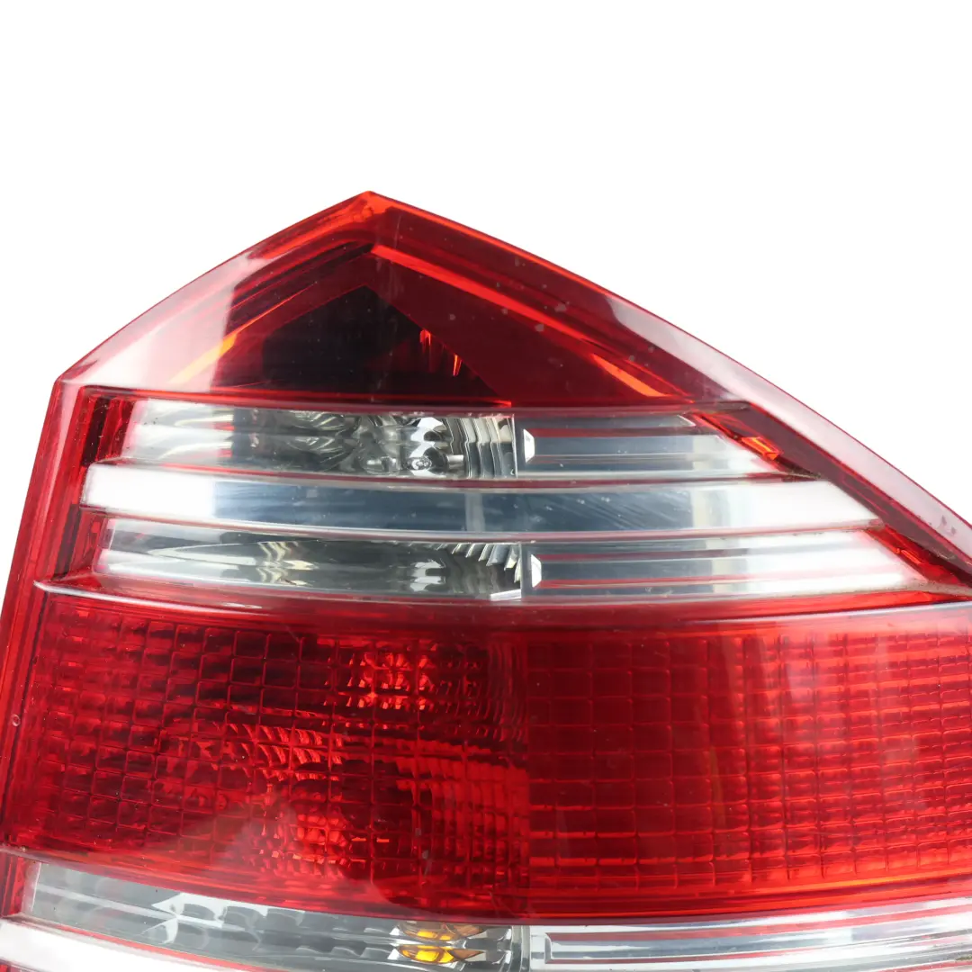 Mercedes GL X164 Feu Arrière Droit Panneau Latéral - SKU A1648200664 - Numéro de pièce A1648200664