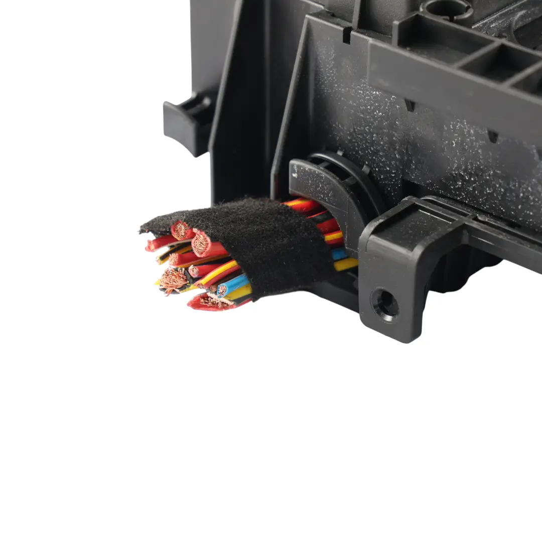 Boîtier Fusibles Module SAM pour Mercedes W169 à propos du numéro de pièce A1695405645 Mercedes W169 Boîtier Fusibles Module SAM - SKU A1695405645-2 - Numéro de pièce A1695405645