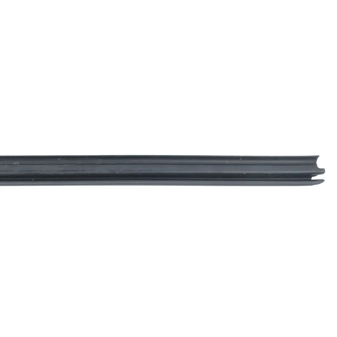Mercedes W169 W245 Listwa Uszczelka Szyby Drzwi Przód Lewa A169725036 - SKU A1697250365 - Numer Części A1697250365