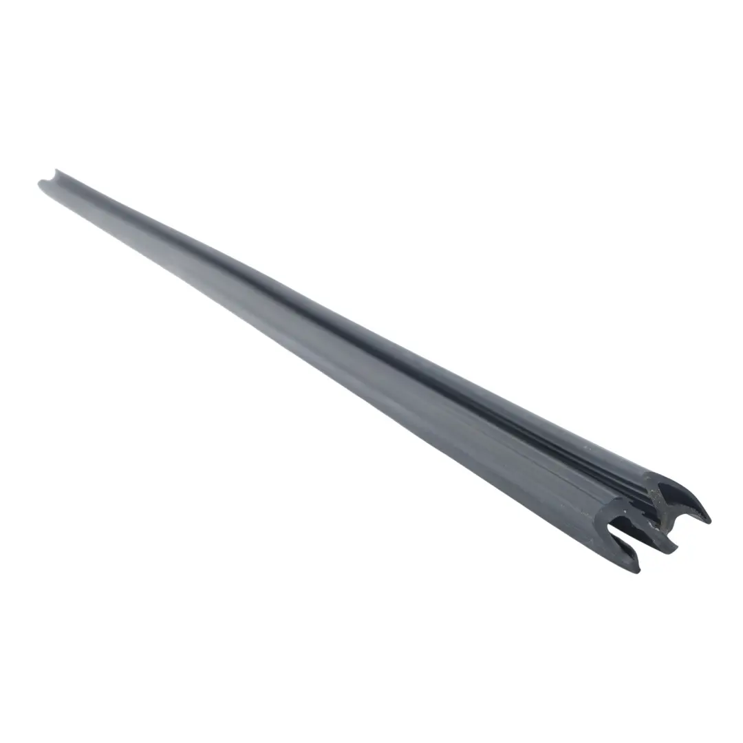 Mercedes W169 W245 Joint Fenêtre Porte Avant Intérieur Gauche A169725036 - SKU A1697250365 - Numéro de pièce A1697250365