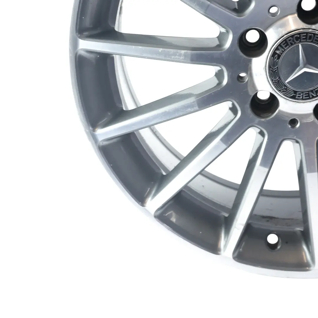 llanta aleación 18 "14 radios ET:52 7.5J para Mercedes W176 AMG con número de pieza A1764010200 Mercedes W176 AMG llanta aleación 18 "14 radios ET:52 7.5J - SKU A1764010200-2 - Número de pieza A1764010200