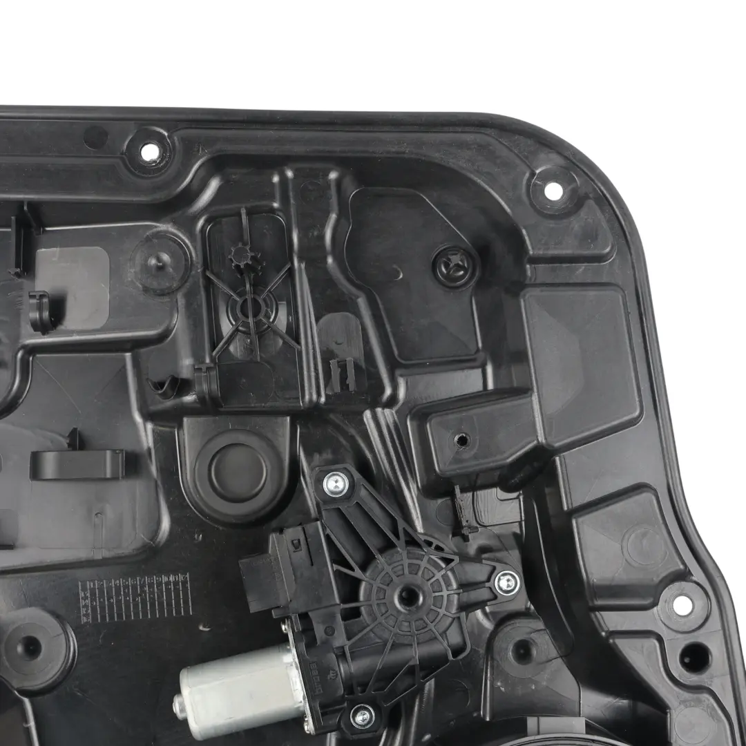 Elevalunas Trasero Izquierdo Panel Puerta para Mercedes W176 con número de pieza A1767300179 Mercedes W176 Elevalunas Trasero Izquierdo Panel Puerta - SKU A1767300179-2 - Número de pieza A1767300179