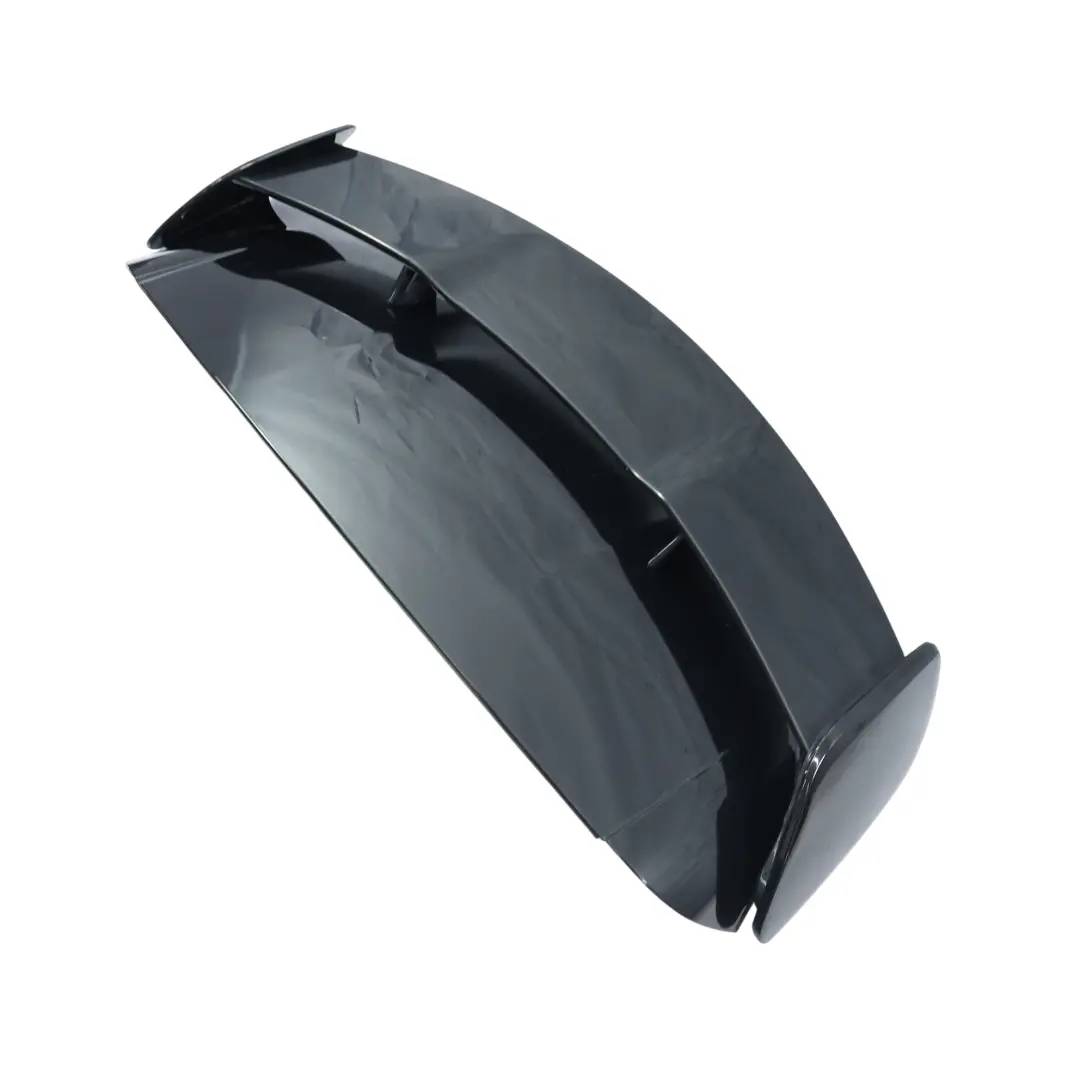 Spoiler Portón Maletero AMG Negro Cosmos Metalizado 191 para Mercedes W176 con número de pieza A1767900488 Mercedes W176 Spoiler Portón Maletero AMG Negro Cosmos Metalizado 191 - SKU A1767900488-KB4 - Número de pieza A1767900488
