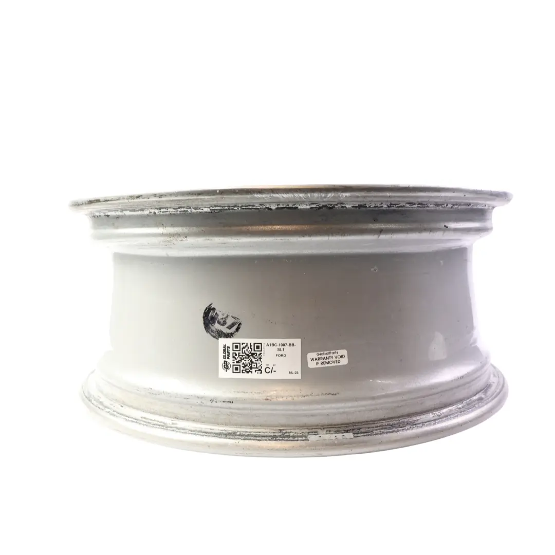 Felga Aluminiowa Srebrna 16" 6,5J ET:41.5 do Ford Fiesta Mk7 o numerze A1BC-1007-BB Ford Fiesta Mk7 Felga Aluminiowa Srebrna 16" 6,5J ET:41.5 - SKU A1BC-1007-BB-SL1 - Numer Części A1BC-1007-BB