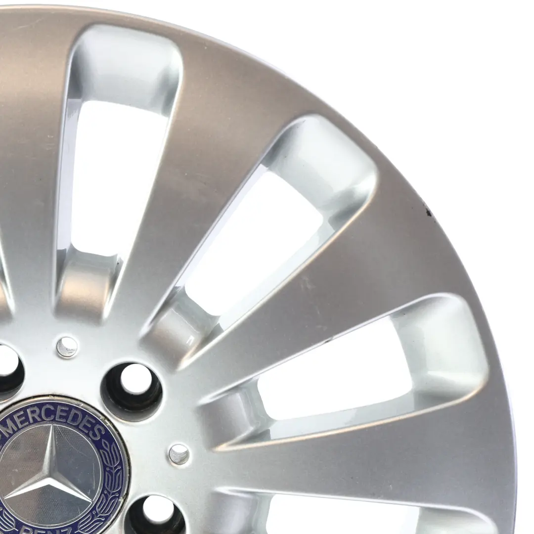 Llanta Aleación Plateada 12 Agujeros Disco 16" 7J ET43 para Mercedes W204 con número de pieza A2044010602 Mercedes W204 Llanta Aleación Plateada 12 Agujeros Disco 16" 7J ET43 - SKU A2044010602-3 - Número de pieza A2044010602