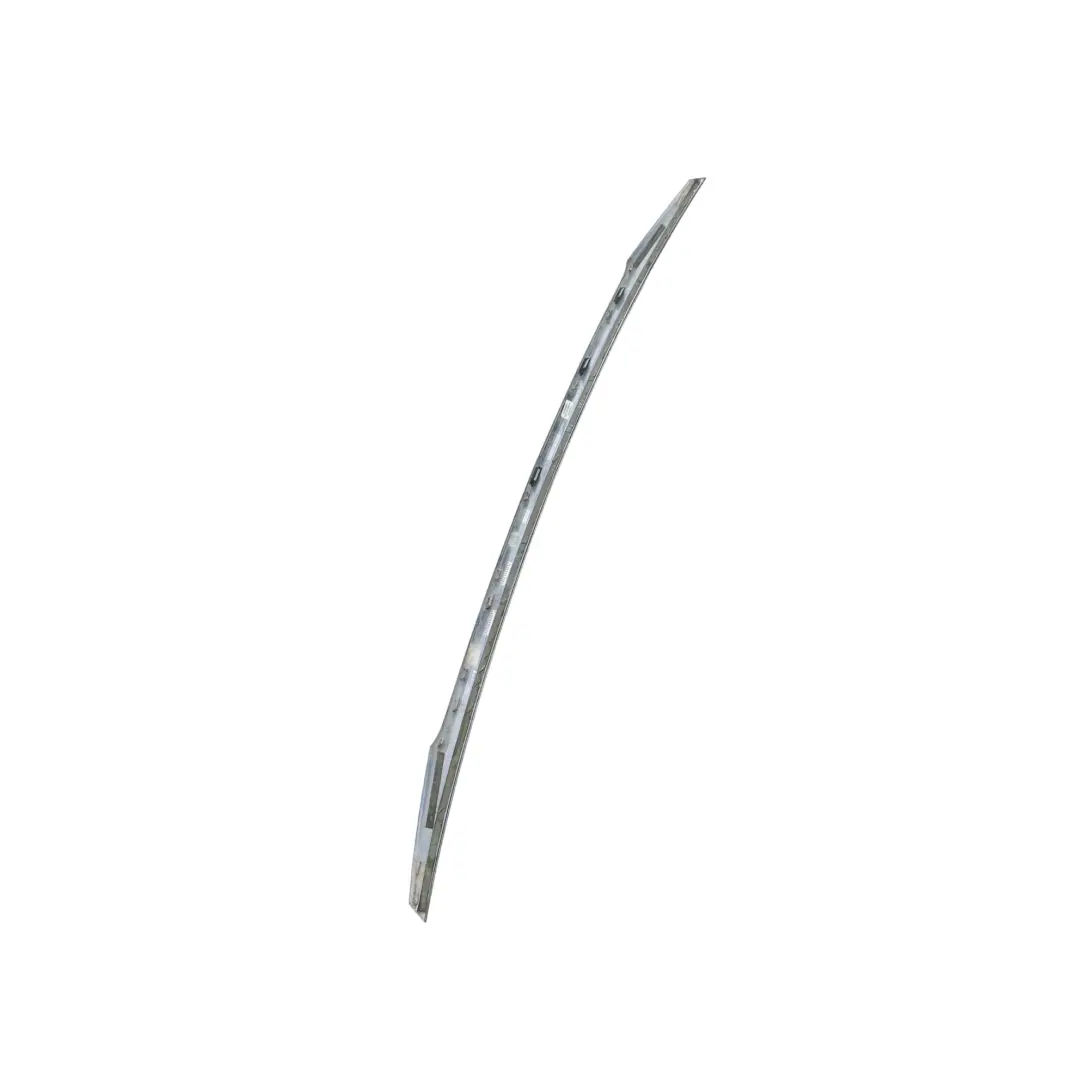Mercedes W205 Moulure Chromée Éclairage Plaque Immatriculation Hayon - SKU A2057430000-1 - Numéro de pièce A2057430000