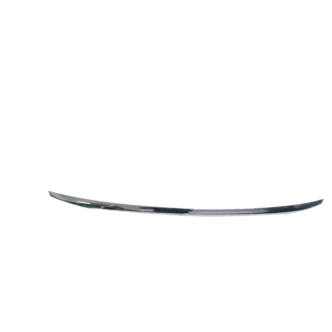Heckklappe Kennzeichenleuchte Chrom Blende für Mercedes W205 mit Teilenummer A2057430000 Mercedes W205 Heckklappe Kennzeichenleuchte Chrom Blende - SKU A2057430000-1 - Teilenummer A2057430000